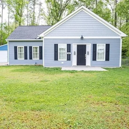 Buy this 3 bed house on 1010 Wolf Trap Road in Grafton, VA 23692