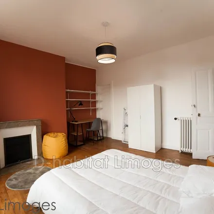 Image 4 - 2 Rue de la Courtine, 87085 Limoges, France - Apartment for rent