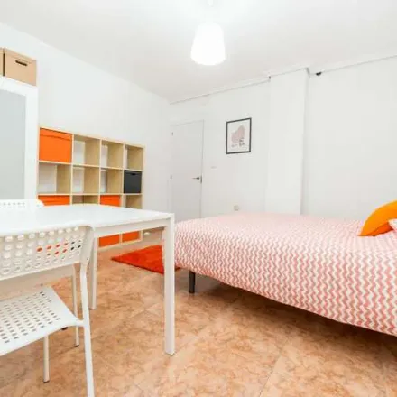 Image 9 - Carrer de Cuba, 75, 46006 Valencia, Spain - Apartment for rent