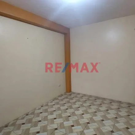 Rent this 2 bed apartment on Calle 38 in Los Olivos, Lima Metropolitan Area 15314
