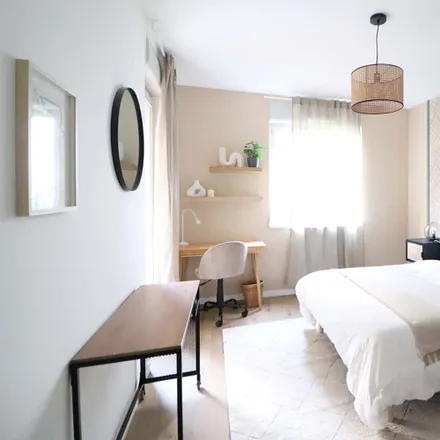 Rent this 4 bed room on 15 Rue des Malteries in 67300 Schiltigheim, France