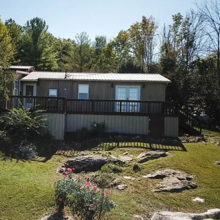 Image 1 - 3669 North Daniel Boone Trail, Roundstone, Rockcastle County, KY 40456, USA - House for sale