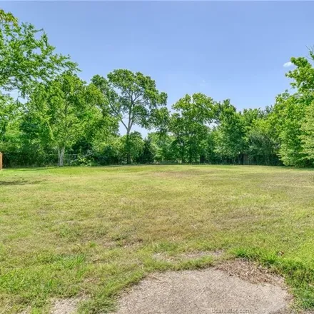 Image 3 - 310 North Texas Street, Madisonville, TX 77864, USA - House for sale