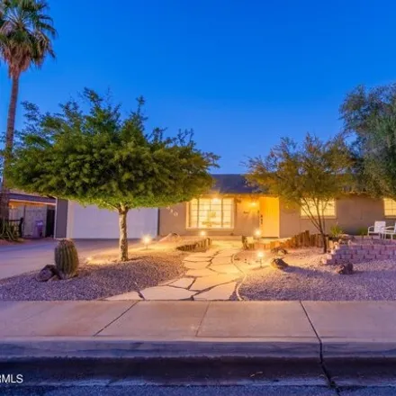 Rent this 3 bed house on 8610 E Oak St in Scottsdale, Arizona