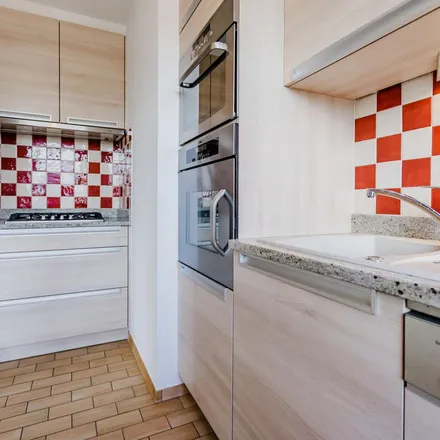 Rent this 3 bed apartment on Impasse Quinet in 7000 Mons, Belgium