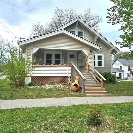 Buy this 3 bed house on 407 North Cedar Street in Cameron, MO 64429