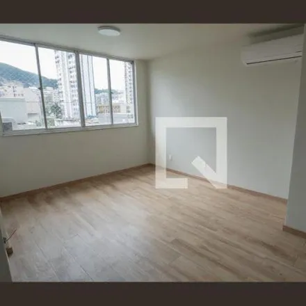 Rent this 2 bed apartment on Rua Domingues de Sá 482 in Icaraí, Niterói - RJ