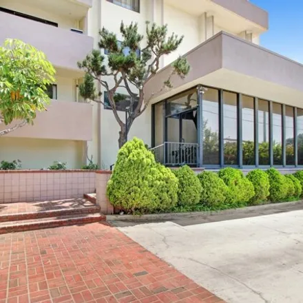 Rent this 2 bed condo on 12299 Sanford Street in Los Angeles, CA 90230