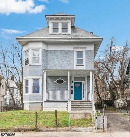 Buy this 9 bed house on 925 South 15th Street in Newark, NJ 07108