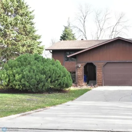 Buy this 4 bed house on 398 Dale Avenue in Moorhead, MN 56560