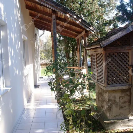 Rent this 1 bed apartment on Keresztelő Szent János-templom in Pacsa, Deák Ferenc utca