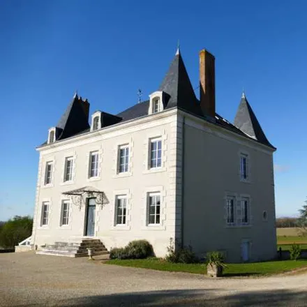 Image 3 - 86500 Montmorillon, France - House for sale