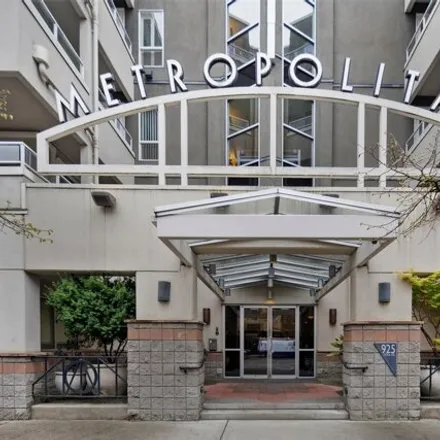 Image 1 - Metropolitan, 925 110th Avenue Northeast, Bellevue, WA 98004, USA - Condo for sale