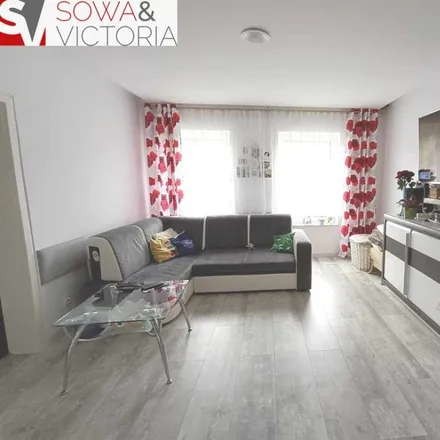 Buy this 3 bed apartment on Słowicza 28 in 58-300 Wałbrzych, Poland