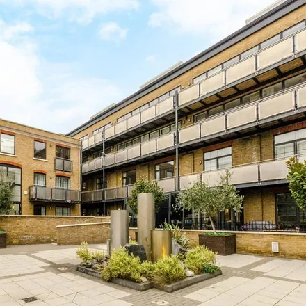 Image 2 - Leeward House, York Place, London, SW11 3TZ, United Kingdom - Apartment for rent