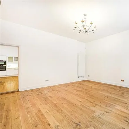 Image 2 - 213 Brompton Road, London, SW3 2EJ, United Kingdom - Townhouse for rent