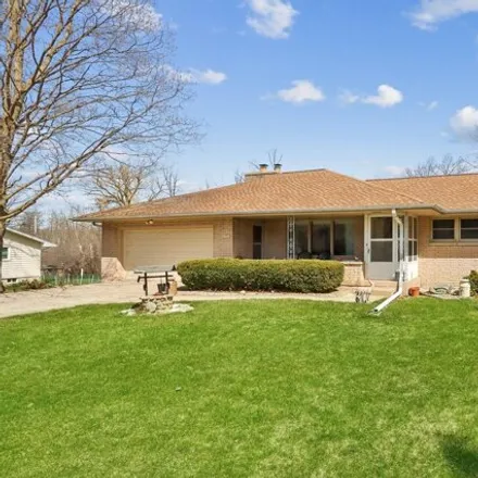 Buy this 3 bed house on 17920 Evergreen Court in Brookfield, WI 53045