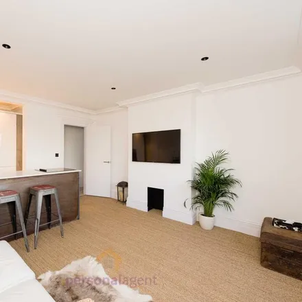 Rent this 2 bed apartment on Danehurst Court in Epsom, KT17 4BY