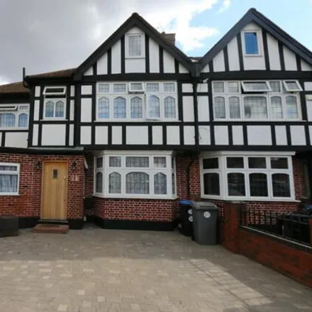 Buy this 7 bed duplex on Kinross Close in London, HA3 0UE