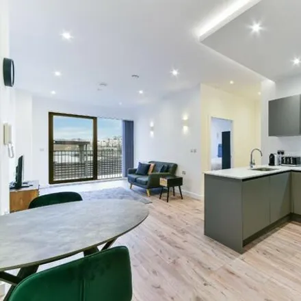 Rent this 1 bed apartment on Bridge House in Oxford Road, London