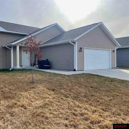 Image 2 - 2076 Pratt Circle, St. Peter, MN 56082, USA - House for sale