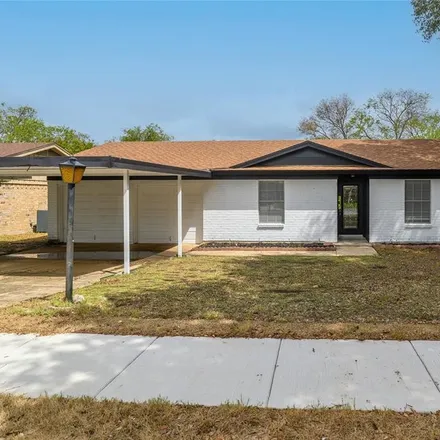 Rent this 3 bed house on 8144 Tumbleweed Trail in White Settlement, TX 76108