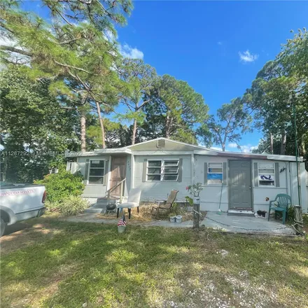 Buy this 5 bed house on 2198 Florida Avenue in Shaefer, Charlotte County
