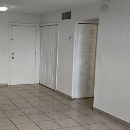 Image 3 - 606 West 81st Street, Hialeah, FL 33014, USA - Condo for rent