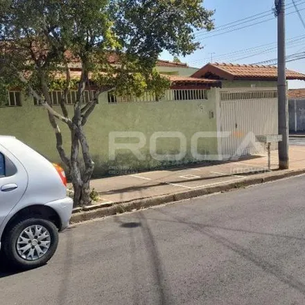 Buy this 3 bed house on Rua Capitão Manoel Alves Carneiro in Vila Boa Vista II, São Carlos - SP