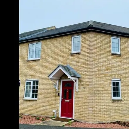 Rent this 3 bed townhouse on 19 New Hall Lane in Cambourne, CB23 6GD