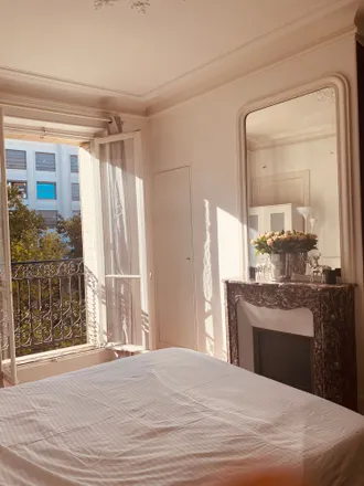 Rent this 2 bed apartment on 51bis Avenue de Ségur in 75007 Paris, France