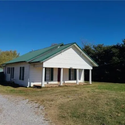 Image 2 - 1702 West Centerton Boulevard, Centerton, AR 72719, USA - House for sale