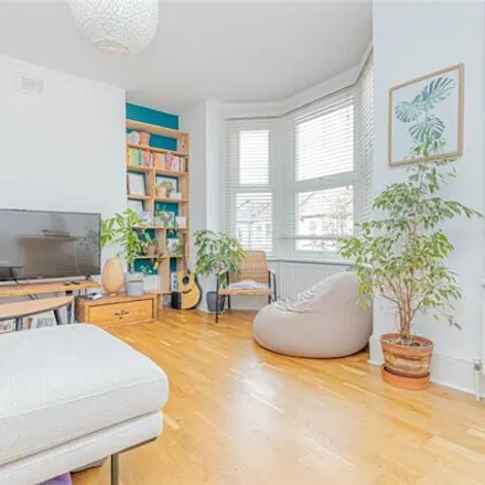 Buy this 1 bed apartment on Leasowes Road in London, E10 7BE