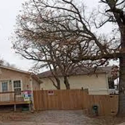 Rent this 1 bed house on 832 W Eagle St