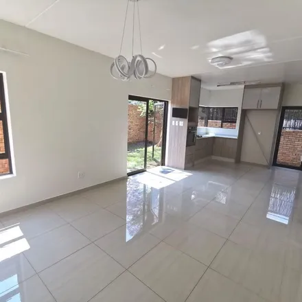 Image 3 - 25 Judith Road, Johannesburg Ward 88, Johannesburg, 2001, South Africa - Apartment for rent