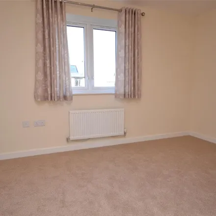 Image 1 - 39 Emerald Place, Bishop's Cleeve, GL52 7ZA, United Kingdom - Apartment for rent