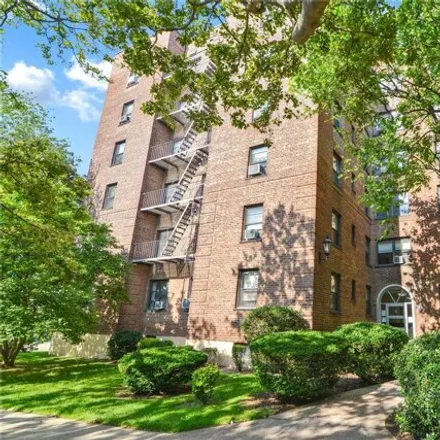 Buy this studio apartment on 26-19 141st St Unit 5D in Flushing, New York