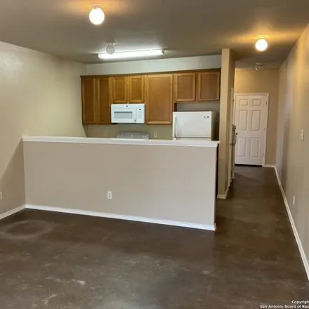 Image 6 - 10800 Mathom Landing, Universal City, Bexar County, TX 78148, USA - Townhouse for rent