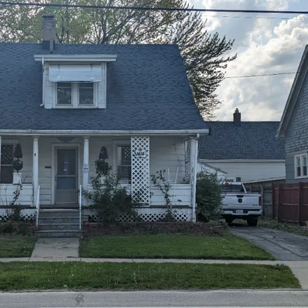 Rent this 3 bed house on 1414 Washington Ave.