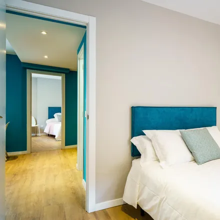 Rent this 3 bed room on Madrid in Calle San José de Calasanz, 28902 Getafe