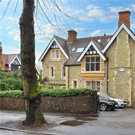 Rent this 2 bed room on Avenue Road in Malvern, WR14 3AR