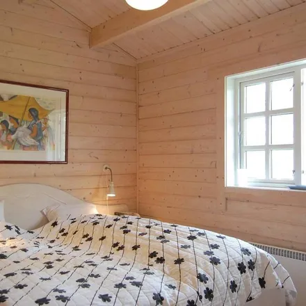 Rent this 4 bed house on Västratorp in Osbyvägen, Älmhults kommun