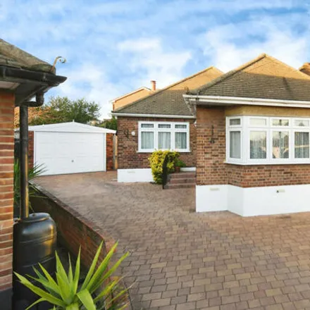 Buy this 3 bed house on Burfield Close in Southend-on-Sea, SS9 5TX