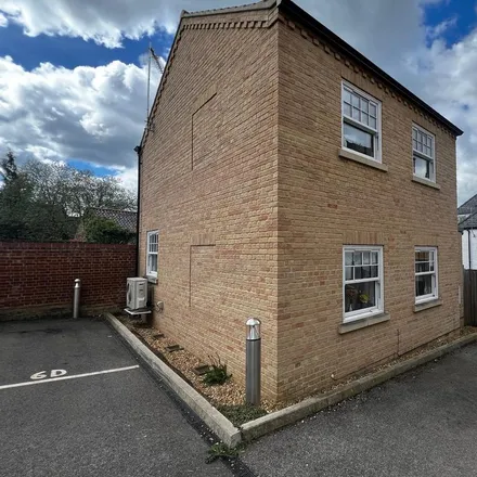 Rent this 3 bed house on High Street in Downham Market, PE38 9HF