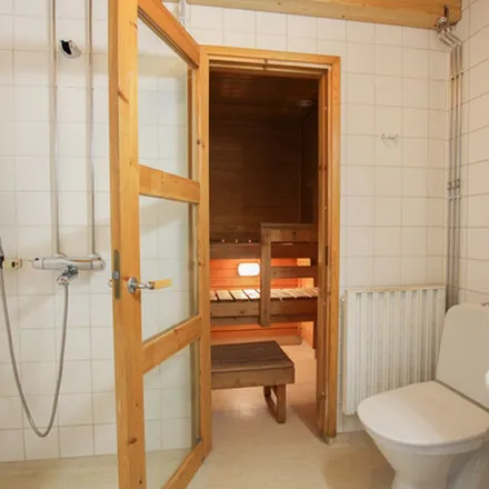 Rent this 1 bed apartment on Kappelinkatu in 38700 Kankaanpää, Finland