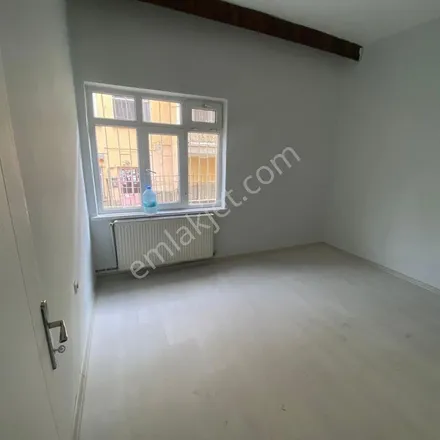 Rent this 3 bed apartment on Tefenni Sokak in 06310 Keçiören, Turkey