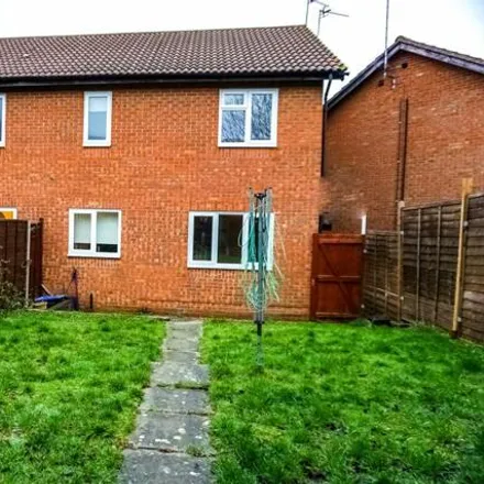 Buy this 1 bed townhouse on Porlock Lane in Bletchley, MK4 1JU