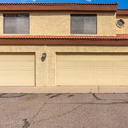 Buy this 2 bed townhouse on unnamed road in Scottsdale, AZ 85251