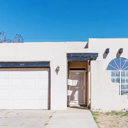 Buy this 3 bed house on 913 Vuelta del Sur in Santa Fe, NM 87507