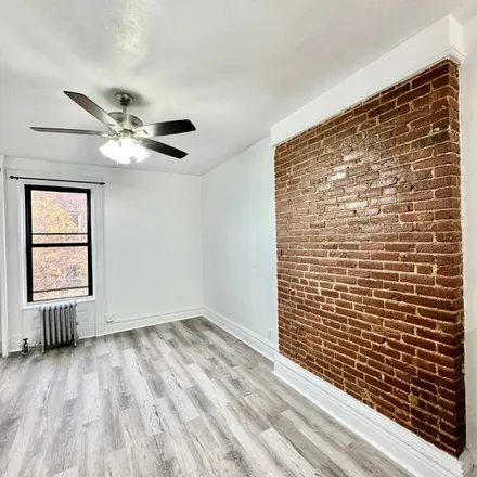 Image 3 - 749 Saint Nicholas Avenue, New York, NY 10031, USA - Townhouse for rent